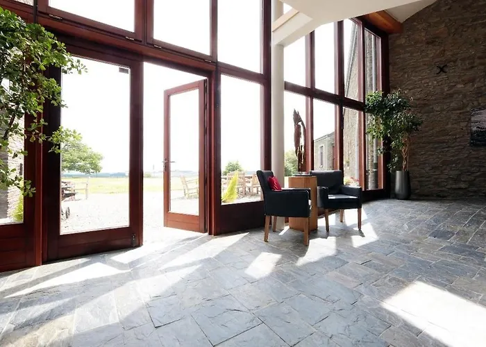 Semesterbostad 2 Huizen Voor 60 Personen - Hubermont La-Roche-en-Ardenne