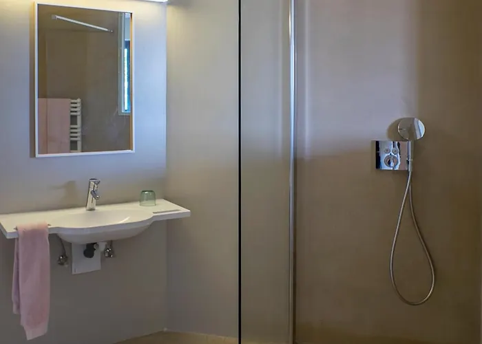 Semesterbostad 2 Huizen Voor 60 Personen - Hubermont *