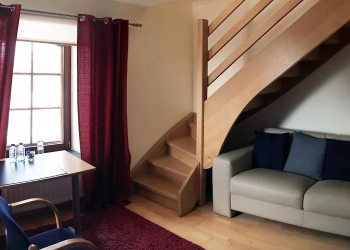 Semesterbostad 2 Huizen Voor 60 Personen - Hubermont