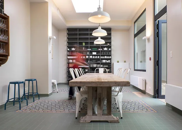 2 Huizen Voor 60 Personen - Hubermont