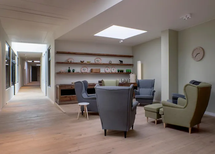 2 Huizen Voor 60 Personen - Hubermont Semesterbostad